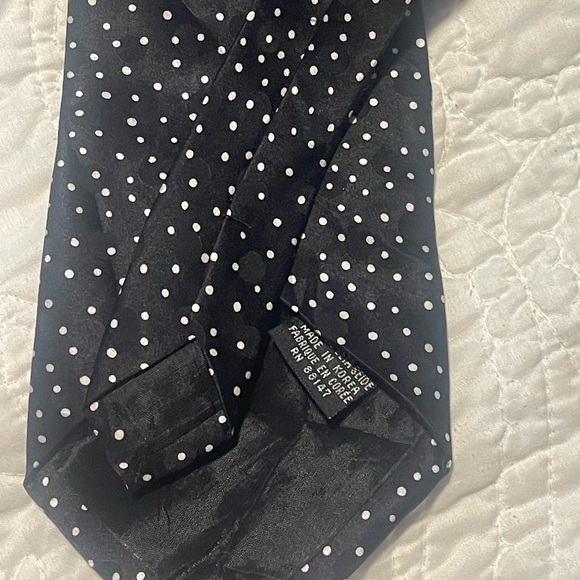 Vintage Silk Santa Ties in Disguise neck tie - Picture 4 of 6